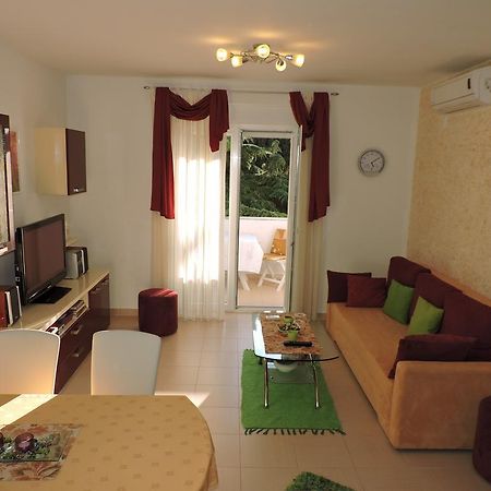 Apartman Legin Фажана Экстерьер фото